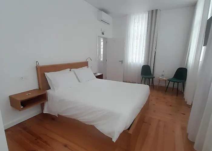 Douro Avenida Bed & Breakfast 3*